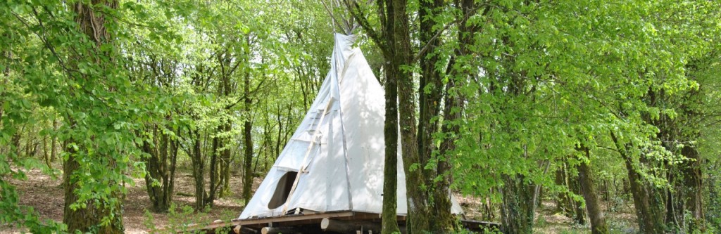 cropped-tipi-ranch-tashunka.jpg